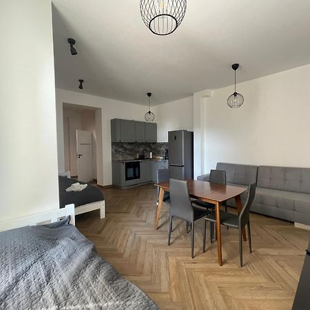 Apartamenty Kamienica Centrum - 1 Maja Любін Екстер'єр фото