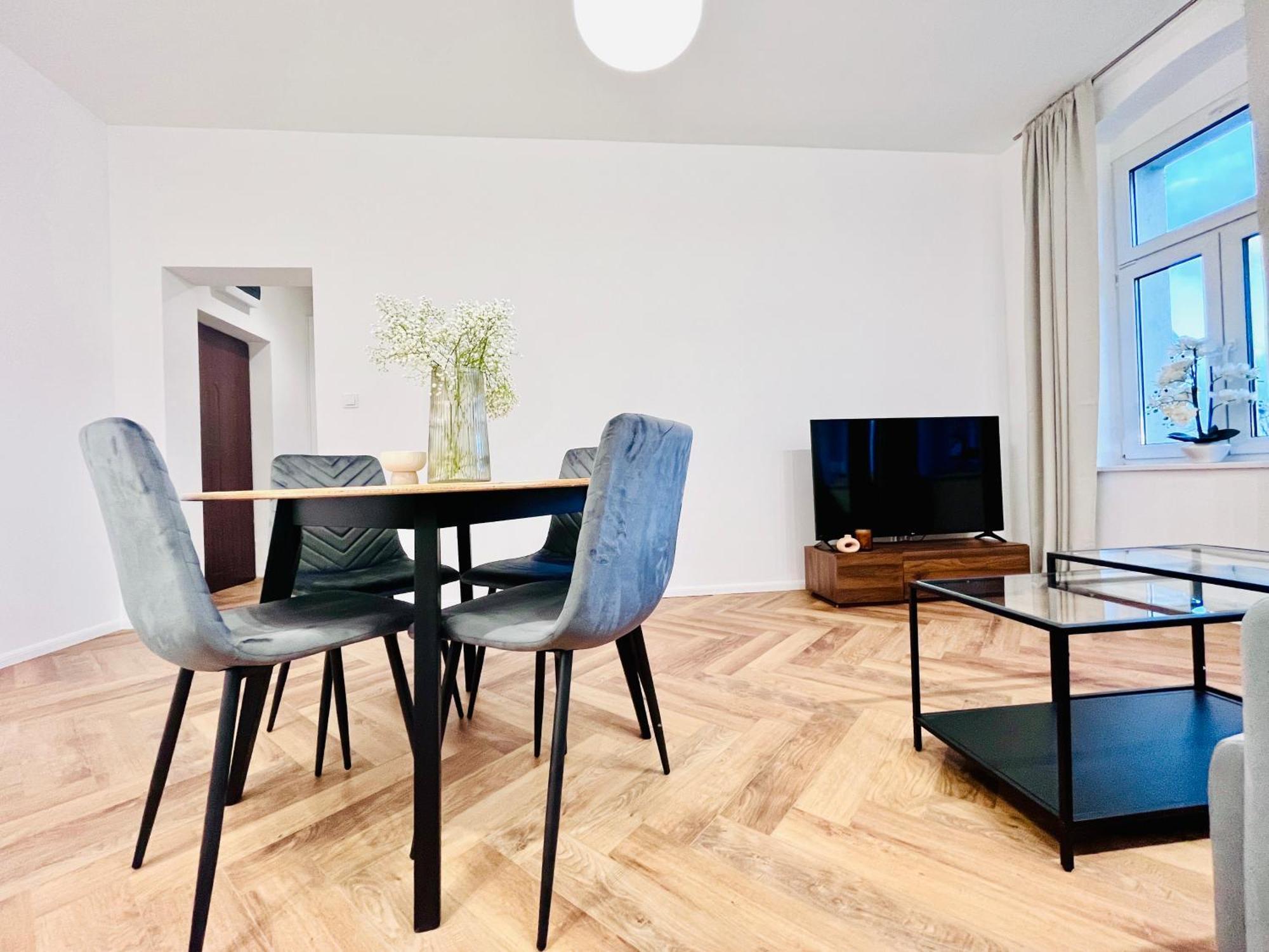 Apartamenty Kamienica Centrum - 1 Maja Любін Екстер'єр фото